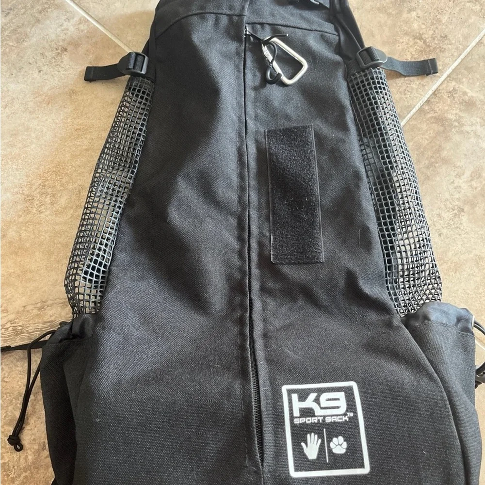 Black Dog Travel Backpack by Unknown Brand